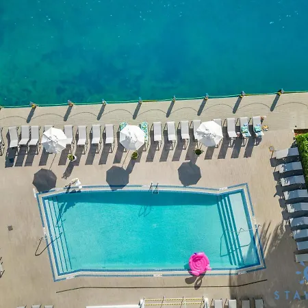 Upper Studio With Balcony,Pool And Gym, Near Beach Hallandale Beach Exterior photo
